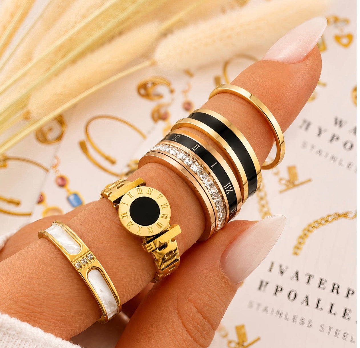 NOVAHERA Noir Roman Ring