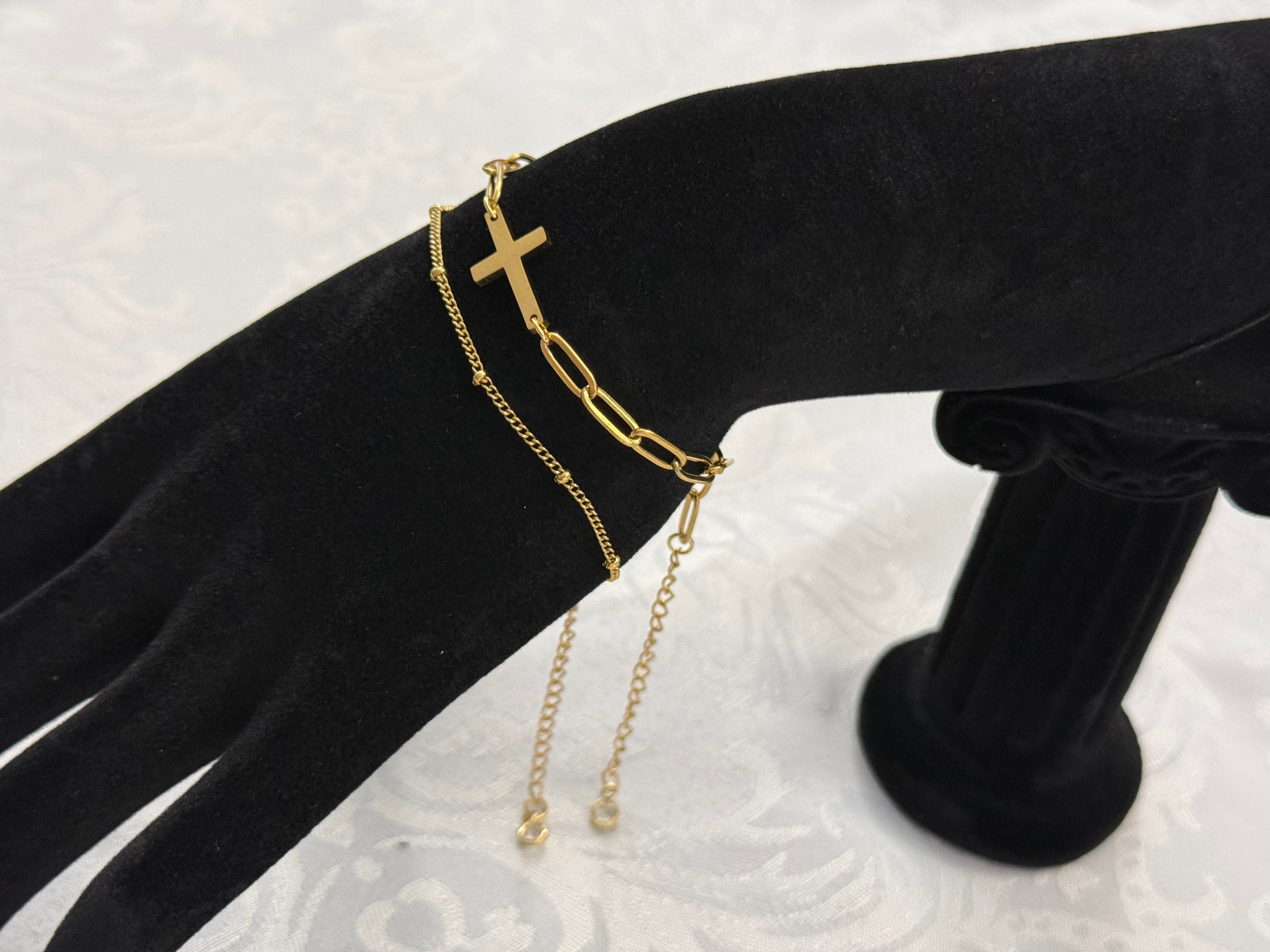 NOVAHERA Golden Faith Bracelet