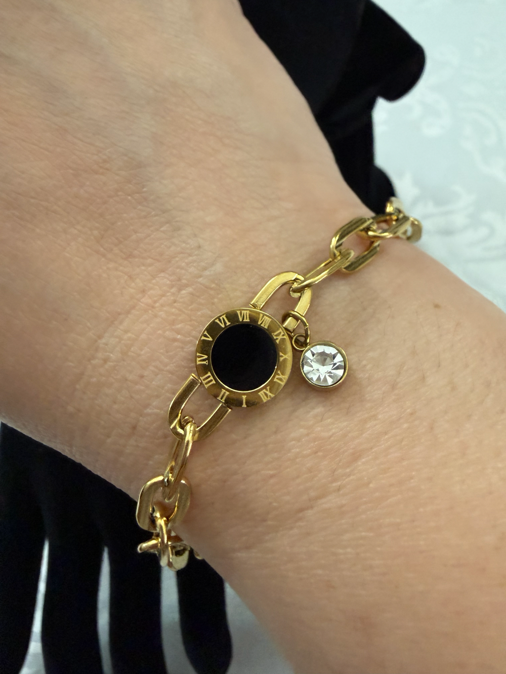 NOVAHERA Noir Roman Bracelet