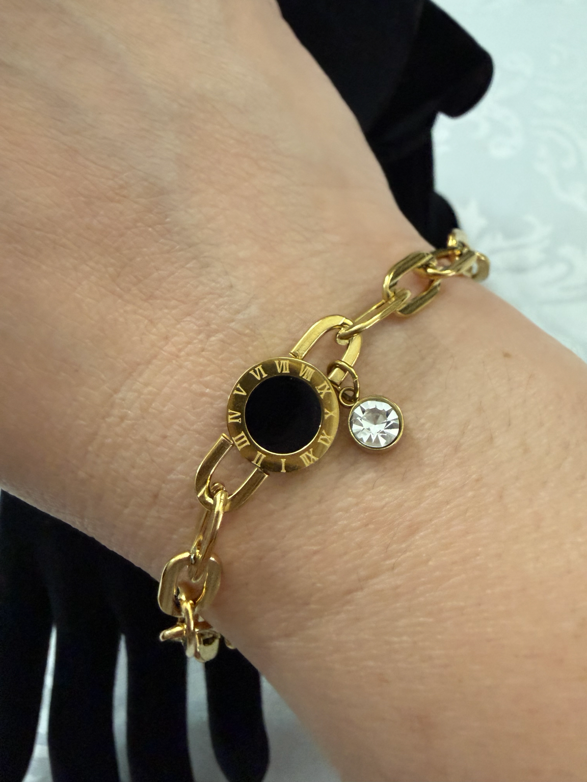 NOVAHERA Noir Roman Bracelet