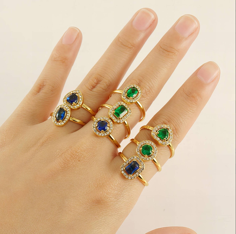 NOVAHERA Emerald Halo Ring Adjustable