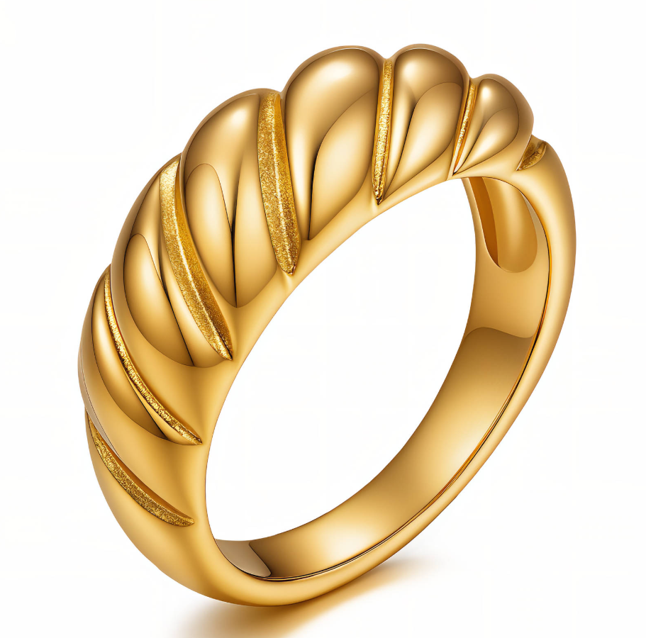 NOVAHERA  Croissant Luxe Ring
