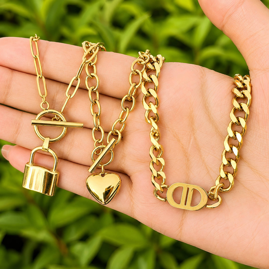 NOVAHERA Eternal Lock Necklace