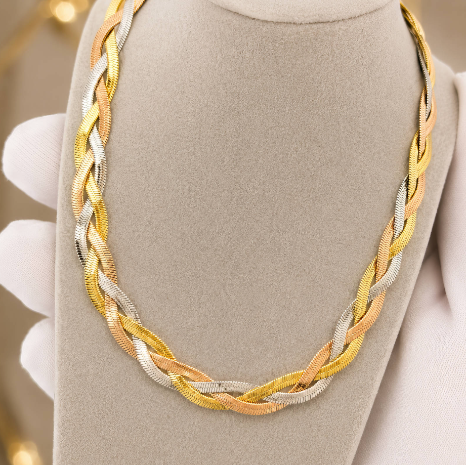 NOVAHERA Trinity Weave Necklace