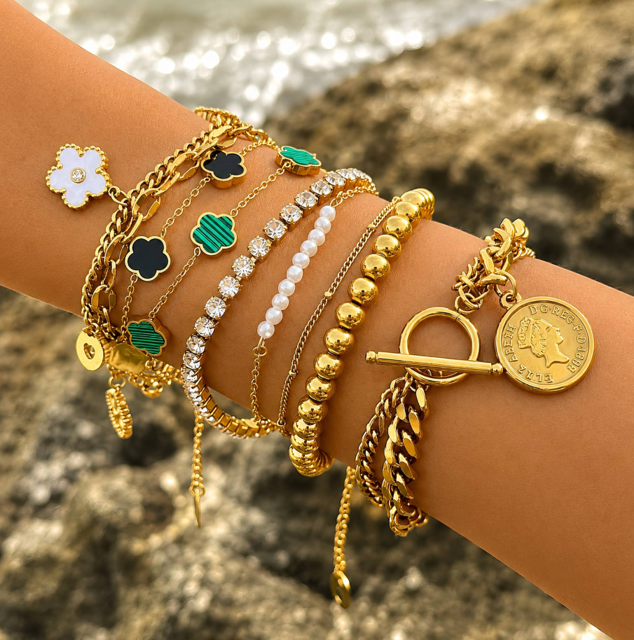 NOVAHERA Golden Sovereign Coin Bracelet