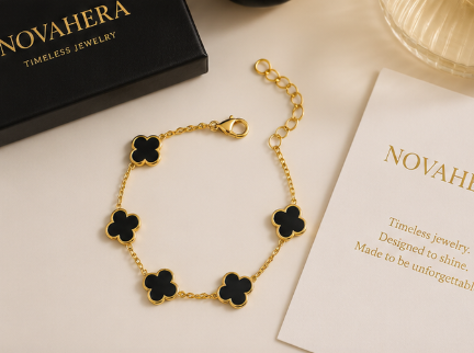 NOVAHERA Midnight Clover Bracelet