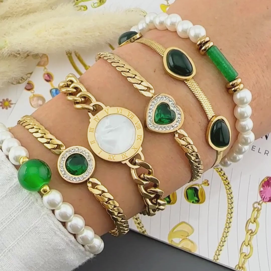 NOVAHERA Emerald Heart Bracelet