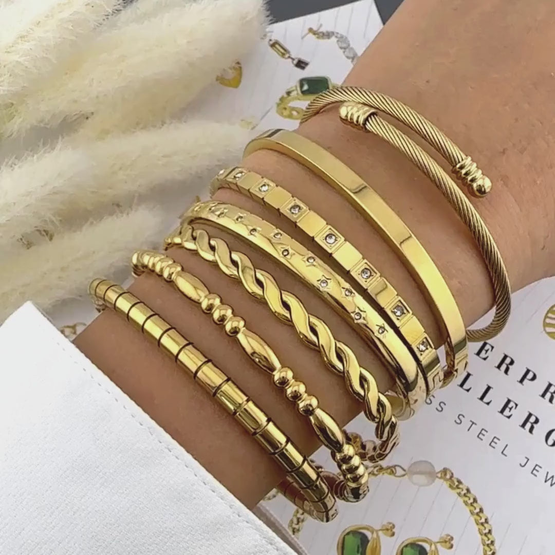 NOVAHERA | Selene Twist Cuff Bracelet