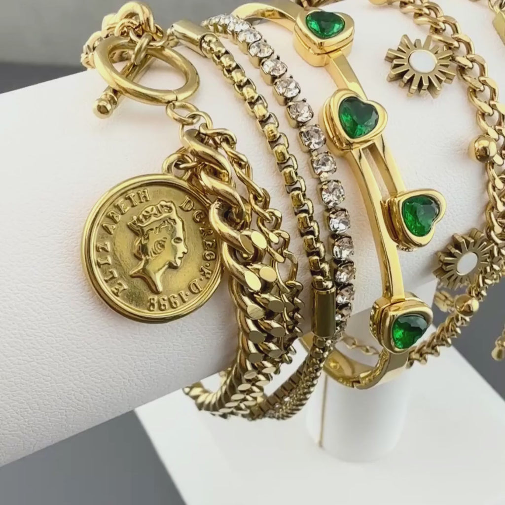 NOVAHERA Golden Sovereign Coin Bracelet