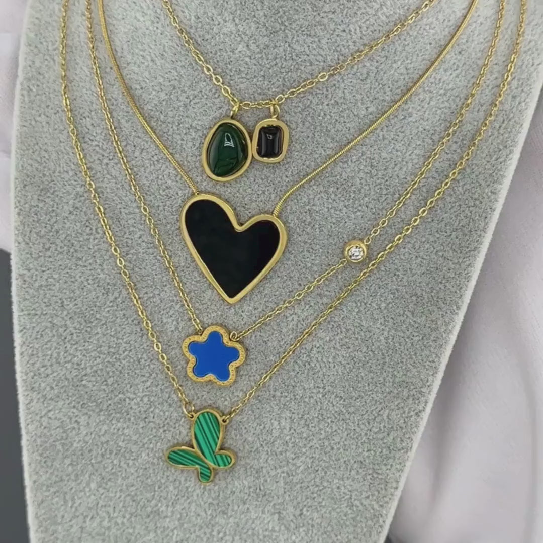 NOVAHERA Noir Heart Necklace