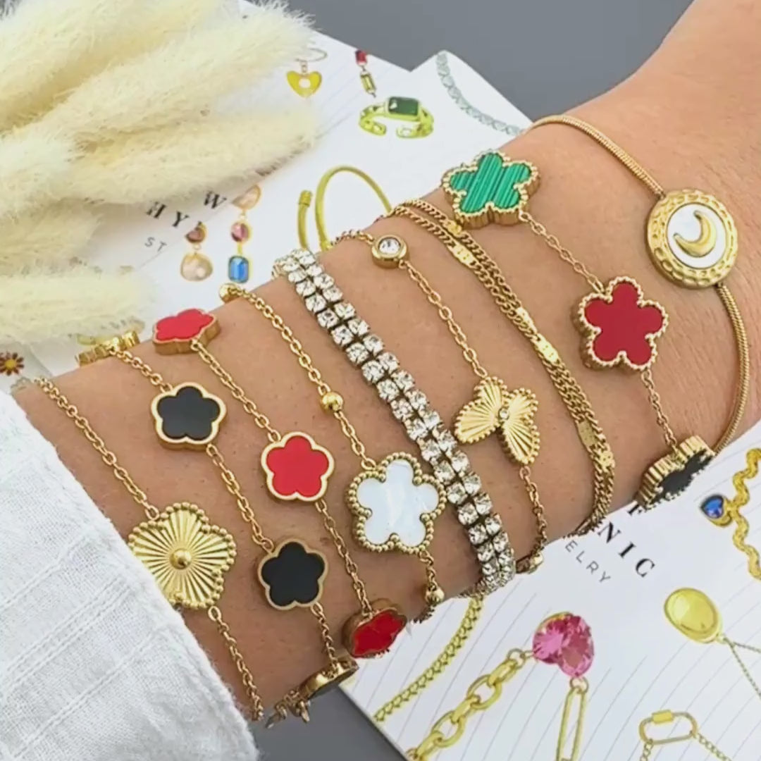 NOVAHERA Midnight Clover Bracelet